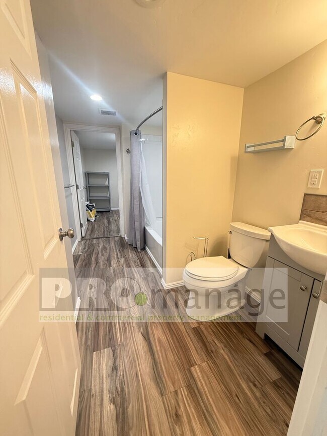 Photo - 335 E 17th St Unit 335 1/2