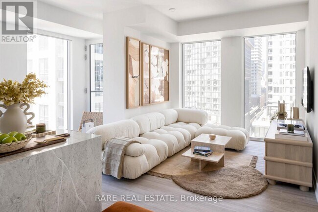 Photo - 30 Mutual St Unit 2001