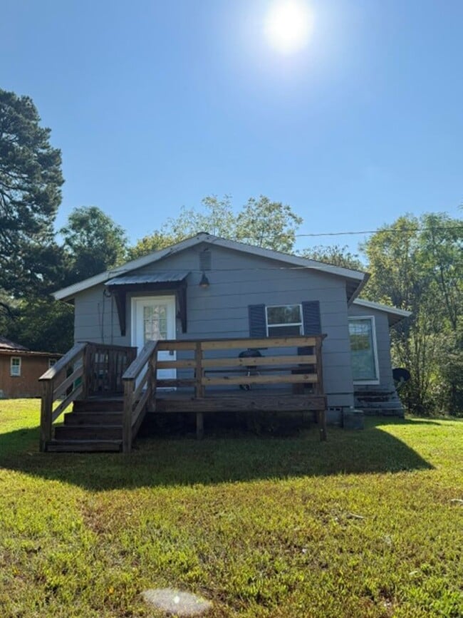 30 Henderson Rd