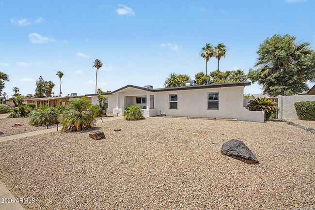 Photo - 5140 E Poinsettia Dr