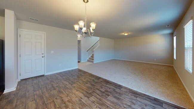 Photo - 129 Maple Tree Ln