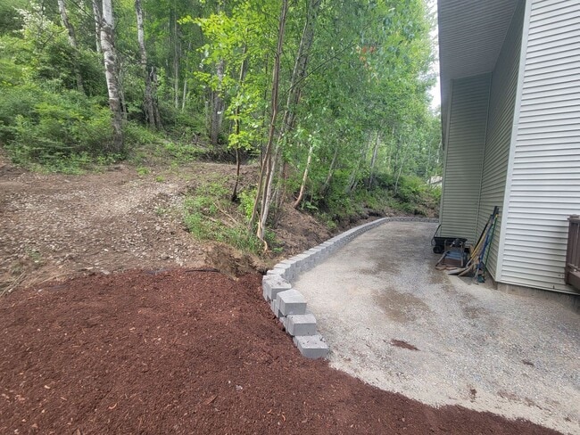 Photo - 301-303 McAvoy Rd