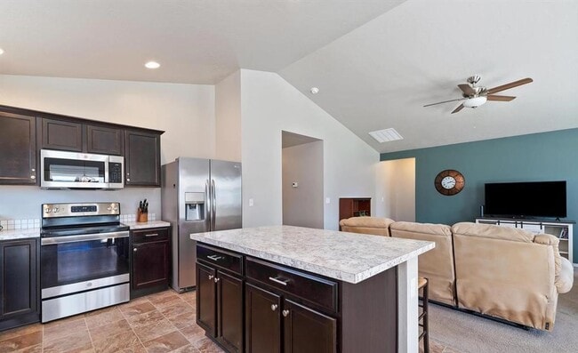 Photo - Meridian 3 Bedroom Single Story - Ten Mile and Freeway Meridian