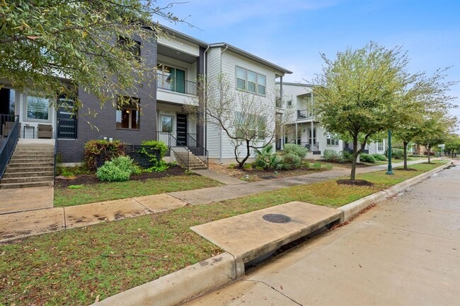 Photo - 4211 Berkman Dr