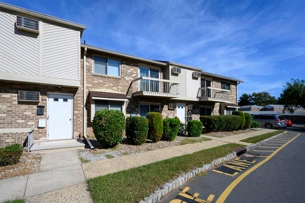 Photo - Ridgedale Gardens Apartments