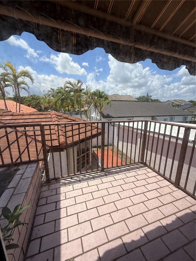 Building Photo - 9940 SW 146th Ct Unit 1
