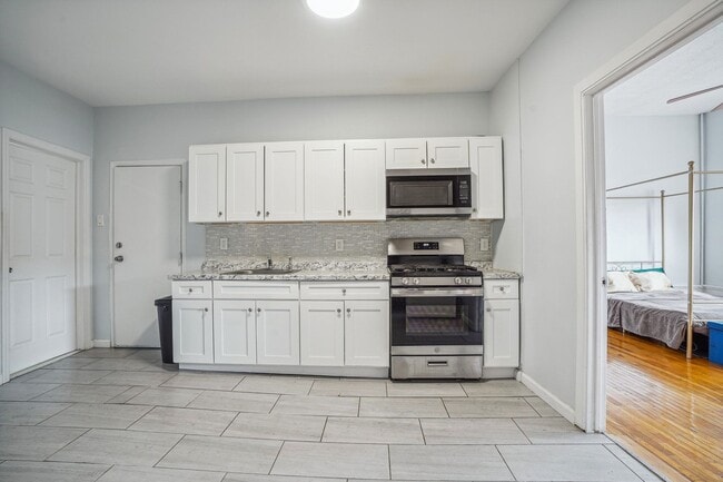 Photo - 93 Monticello Ave Unidad # 2F