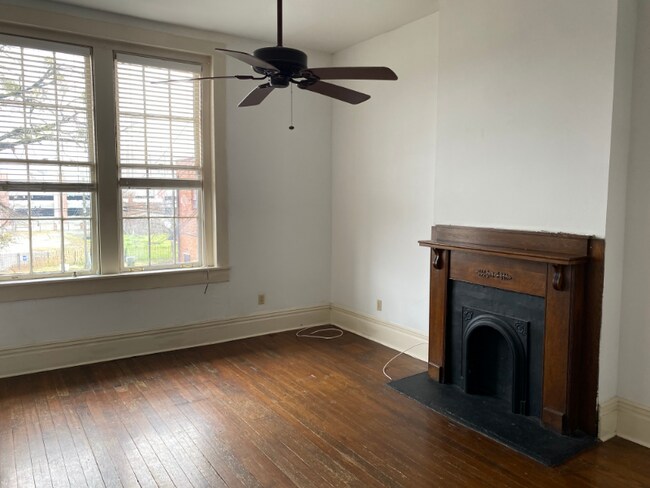 Photo - 1135 Broad St Apartment Unit B