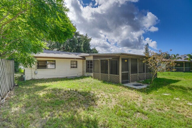 Photo - 2710 Marshall Dr