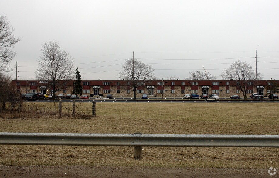 Camelot East Apartments For Rent in Rossford, OH