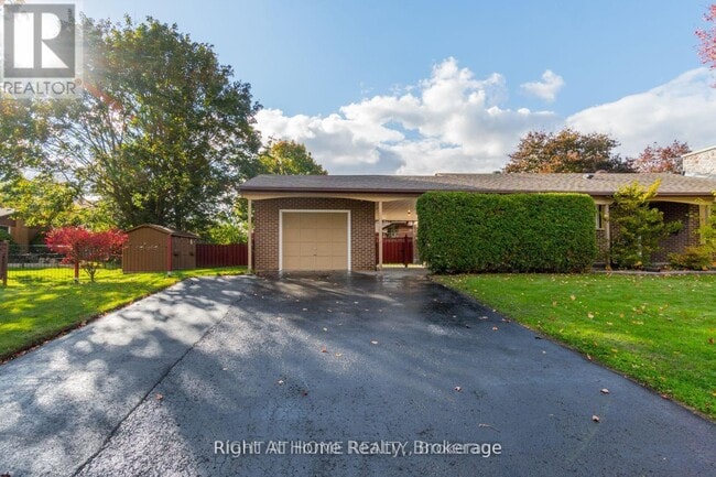 Photo - 899 Florell Dr