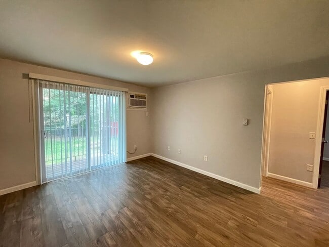 Photo - 12 East Side Dr Unit 209