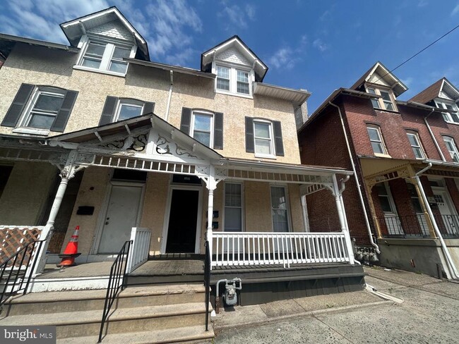Photo - 127 Haws Ave Casa