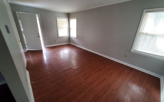 Photo - 1253 Dogwood Dr