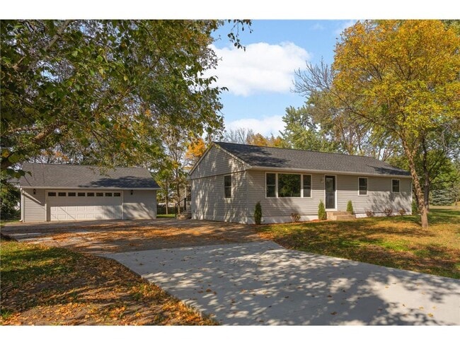 Photo - 15240 Kangaroo St NW