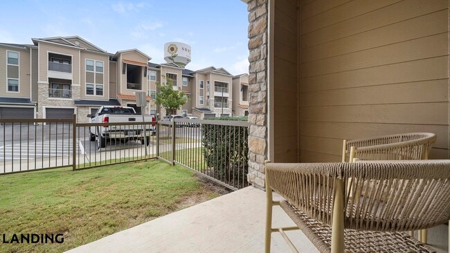 Photo - 2825 Main St Unit 314