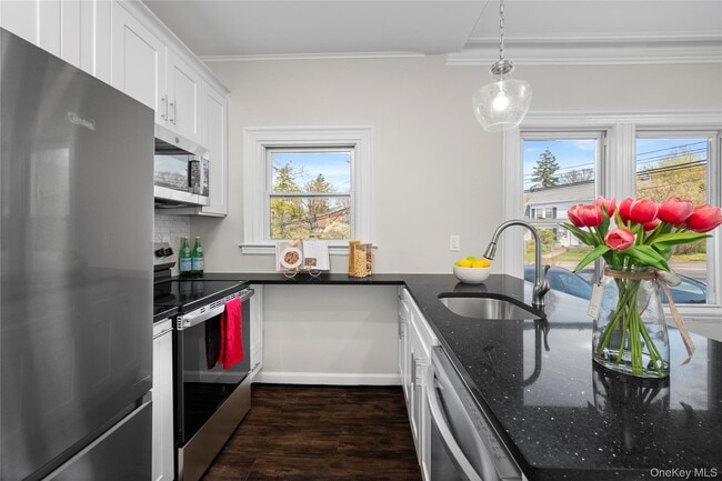 Photo - 579 Broadway Unit 1N