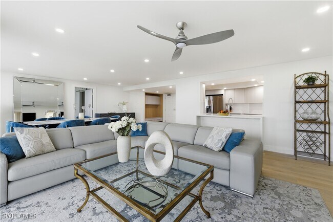 Photo - 4651 Gulf Shore Blvd N Unidad 805