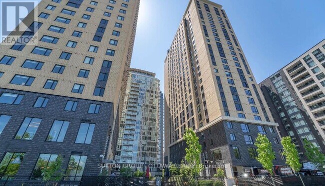 Photo - 105 Champagne Ave S Unit 2208