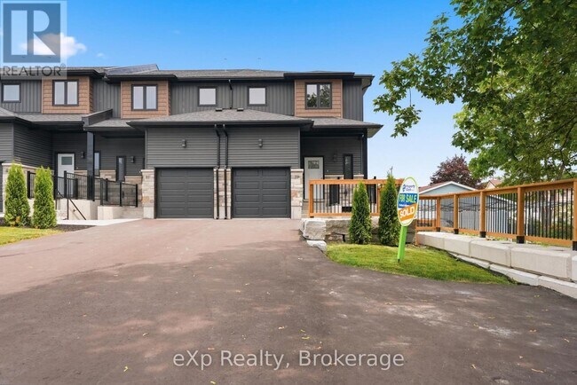 Photo - 79 Maclellan Ave