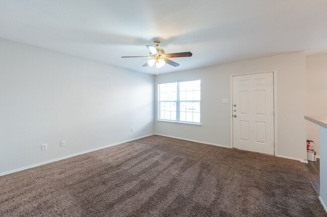 Photo - Spacious 4-Bedroom Home with Private Fenced Yard in Fort Worth