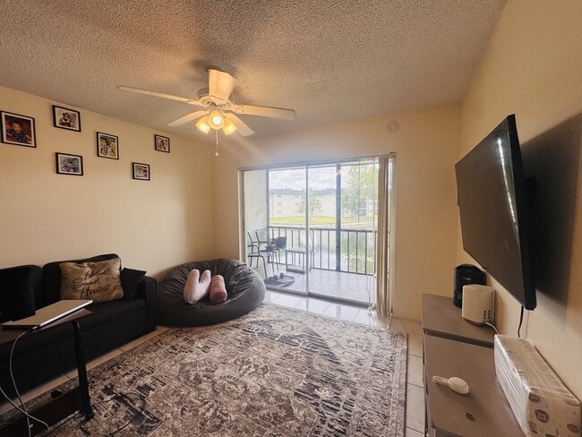 Photo - 8025 S Colony Cir