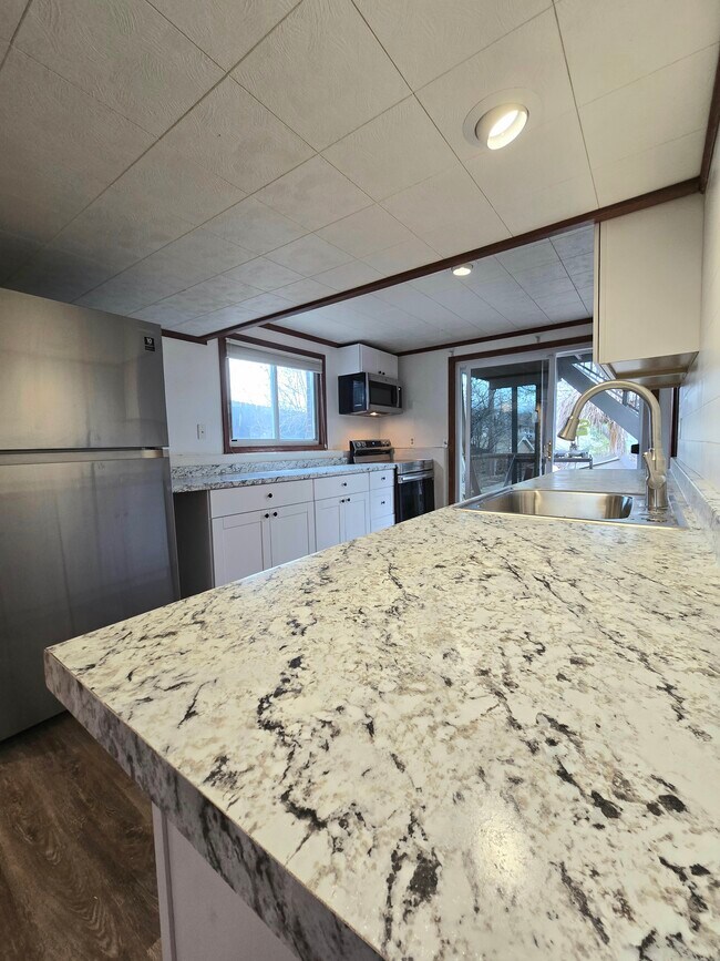 13390 W 8th Ave Unit Garde Apartment