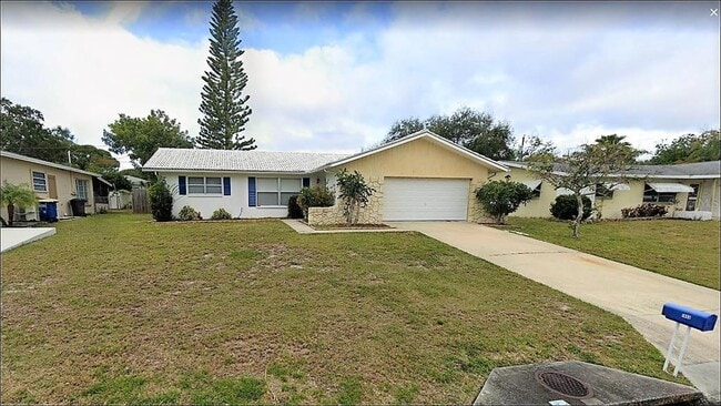 Building Photo - 1468 S Evergreen Ave