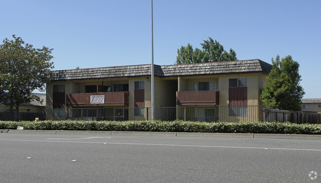 Dee Apartments - Dee Apartments