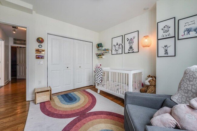 Photo - 99 Montgomery St Unidad PH-3