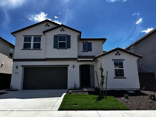 Building Photo - Beautiful 4 bedroom new home in Sierra wes...