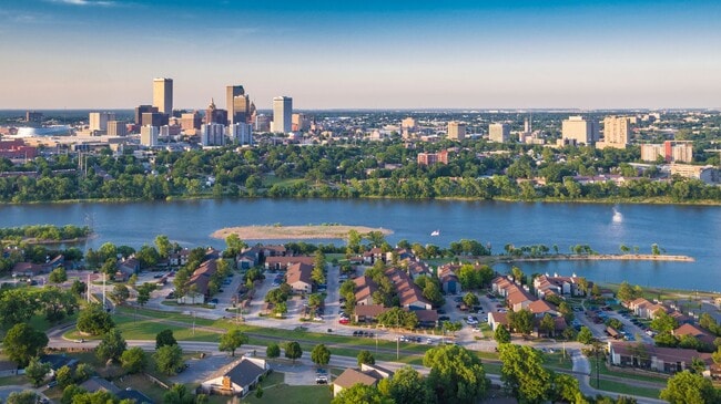Waterside Apartments Tulsa
