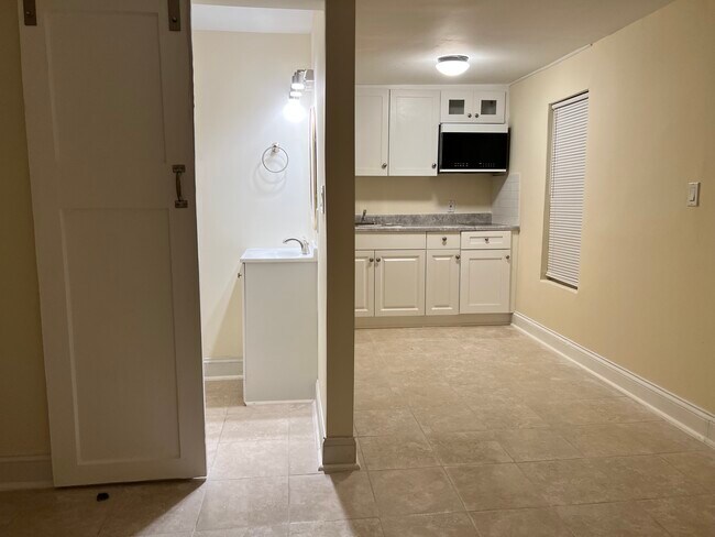 Photo - 8411 N Hamner Ave Unidad 7