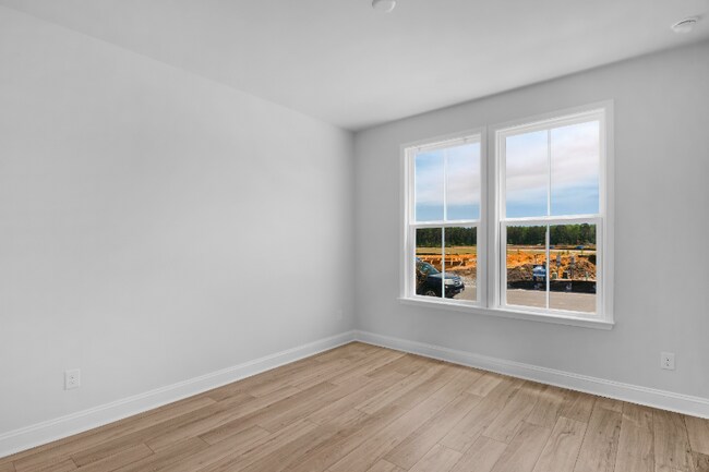 Photo - 267 Dendron Dr