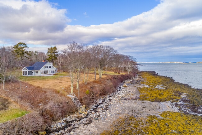 Photo - 14 Artist Point Rd