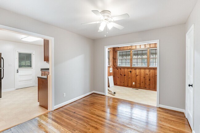 Photo - 5506 Bon Air Cir