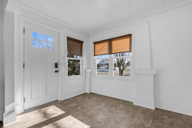 Photo - 1739 Asbury Ave