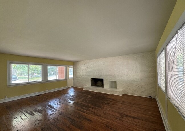 Photo - 508 Loblolly Ln