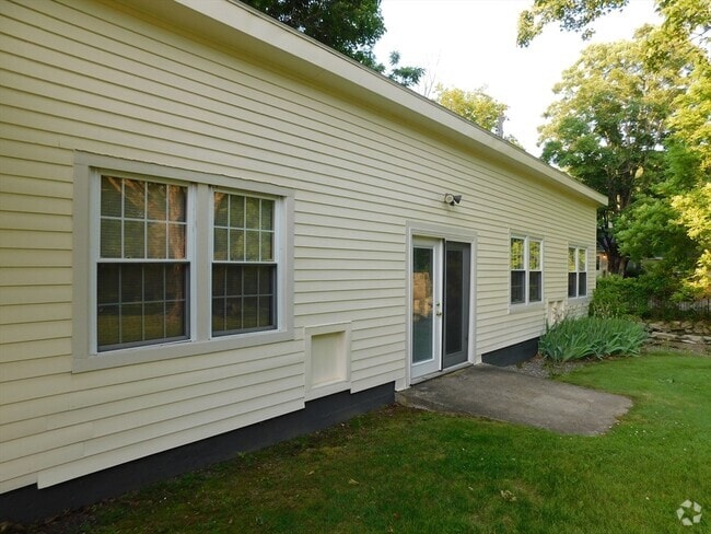 Building Photo - 250 Parkerville Rd Unit E Rental