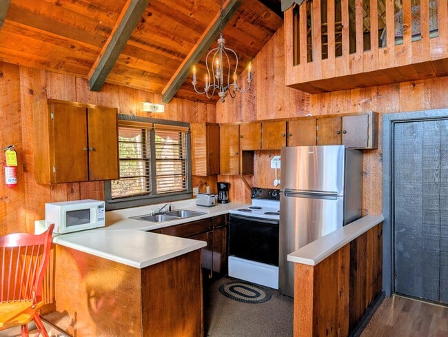 Photo - 24 Chalet Village Dr