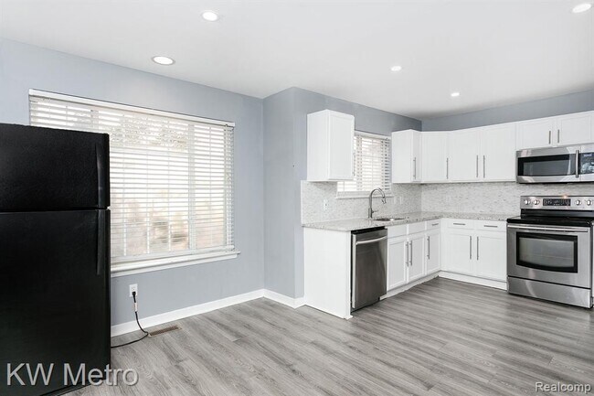 Photo - 224 Oak Ridge Dr