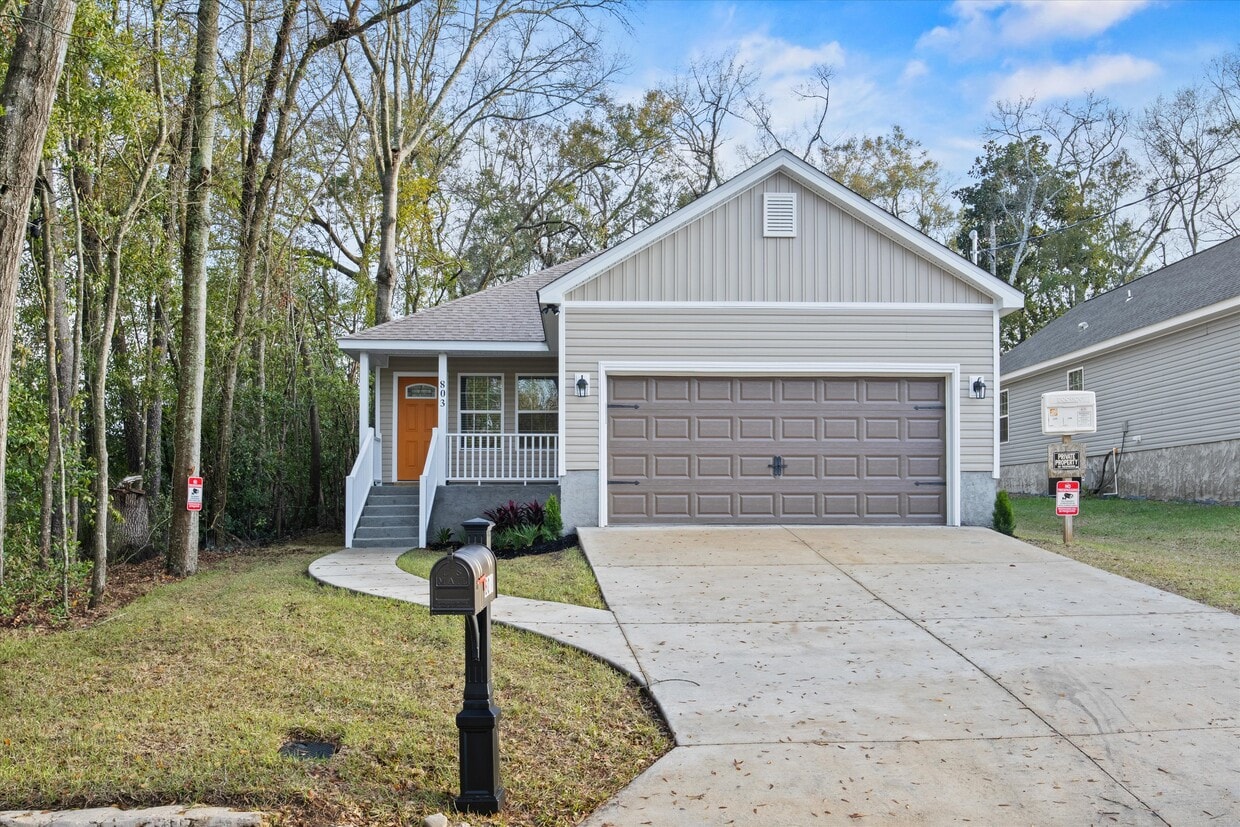 Photo - 803 Brewer St (Tallahassee, FL)