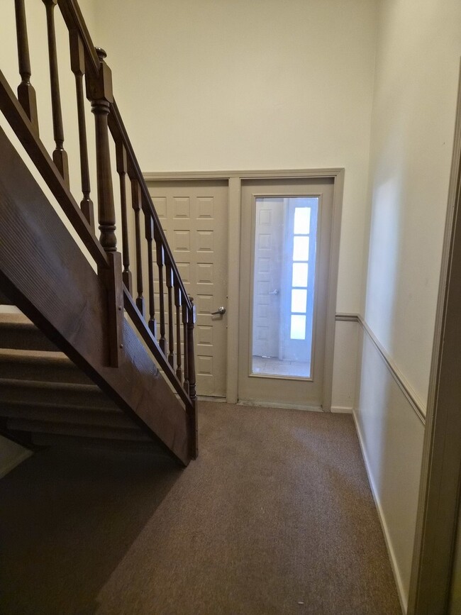 Photo - 271 Southwick Ct