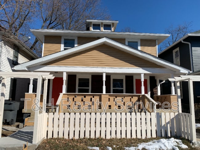 Building Photo - 2511 N Harding St Rental