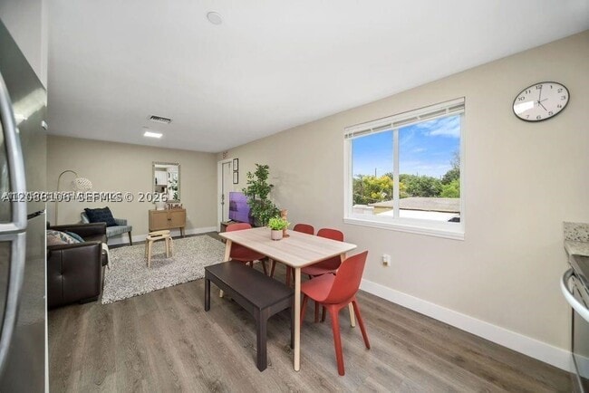 2324 Garfield St Unit 4