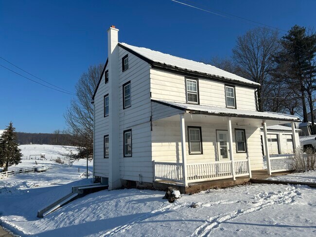 Photo - 1943 Smoketown School Rd