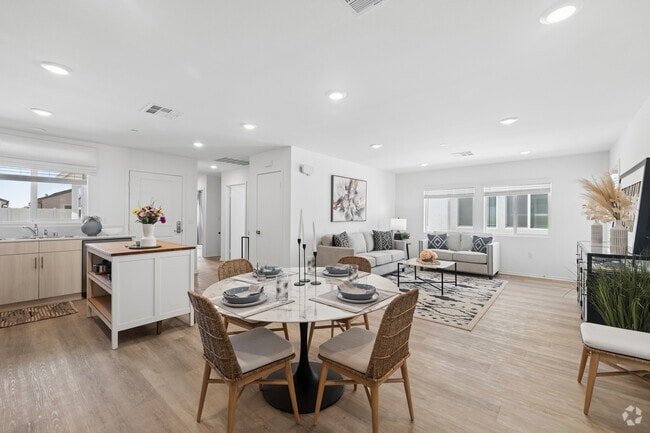 3BR, 2BA - 1,292SF - Living Room