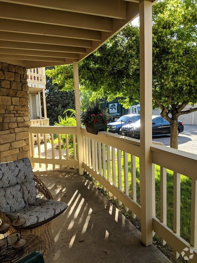 Building Photo - Adorable 1BR/1BA in Lowry Neighborhood! AV... Unit 10-102 Rental