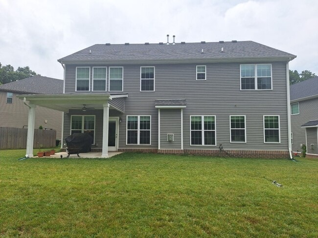 Photo - Beautify Brick 3 yr old Build in West Knoxville. No pets.