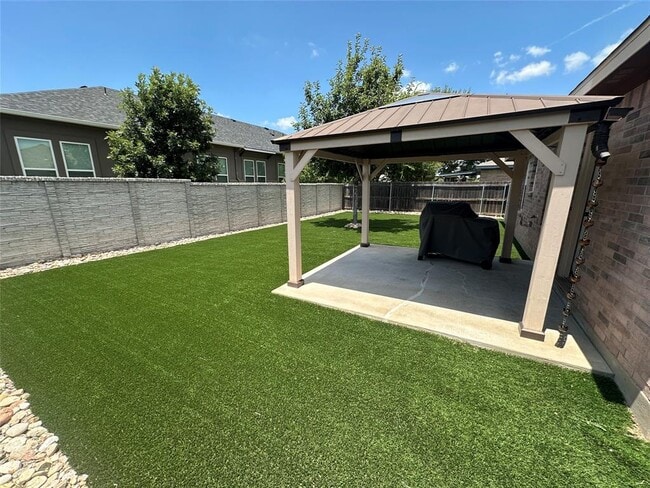 Photo - 705 Morgan Dr